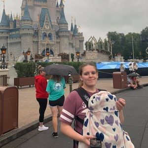 Meet your Posher, Lauren